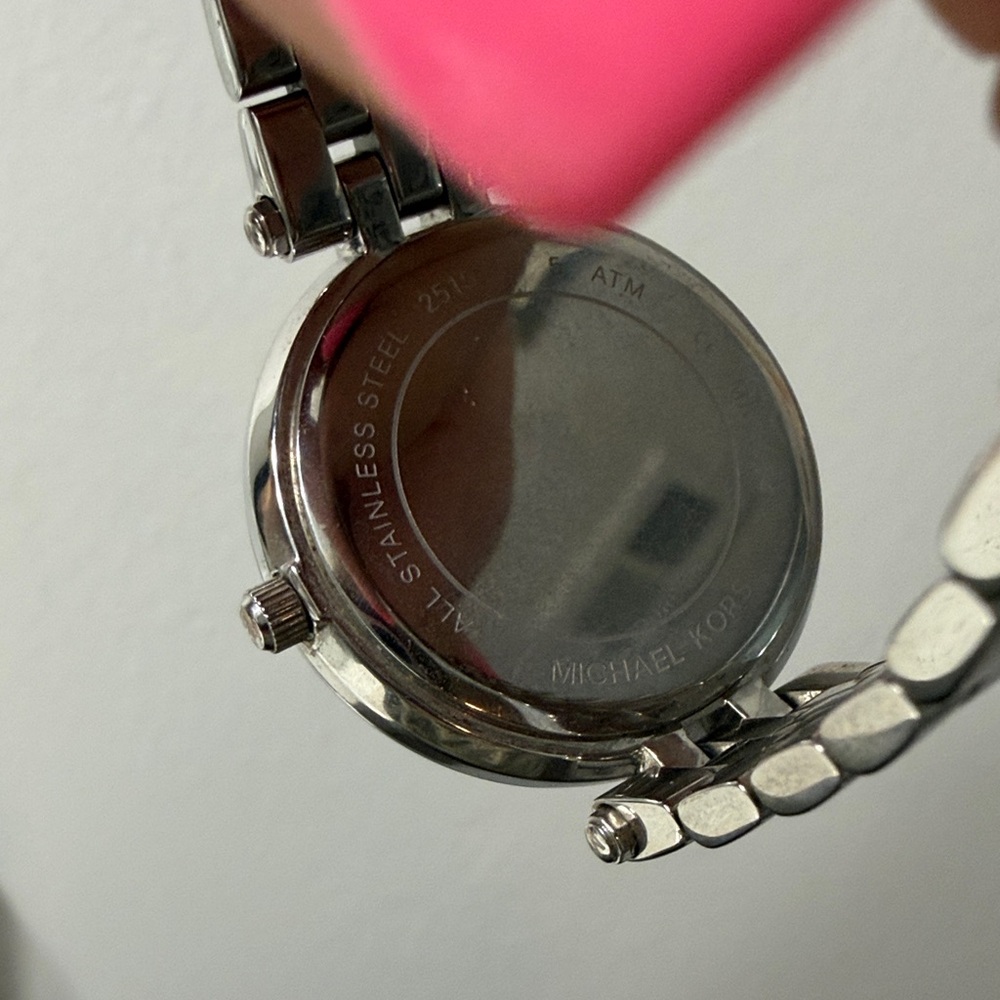 Michael Kors Silver Crystal Bezel Link Watch - Picture 8 of 10
